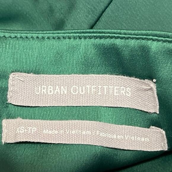 Urban Outfitters Green Silk Satin Spaghetti Cami Camisole Mini Slip Dress XS - Picture 6 of 7